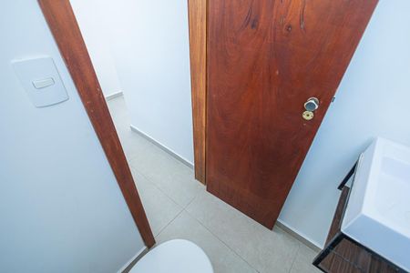 Apartamento à venda com 90m², 3 quartos e 2 vagas Apartamento à venda com 90m², 3 quartos e 2 vagaslavabo