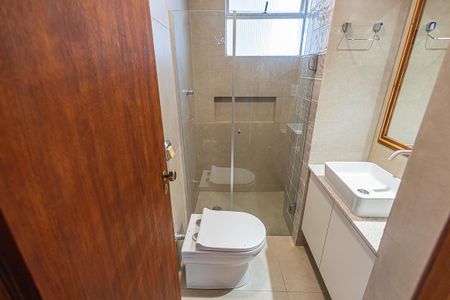 Apartamento à venda com 90m², 3 quartos e 2 vagas Apartamento à venda com 90m², 3 quartos e 2 vagasbanheiro