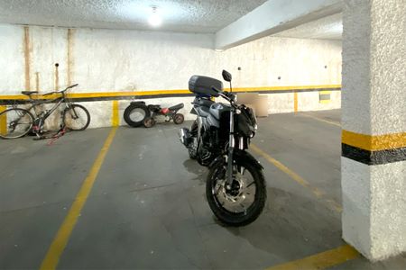 Apartamento à venda com 111m², 3 quartos e 2 vagas Apartamento à venda com 111m², 3 quartos e 2 vagasVagas