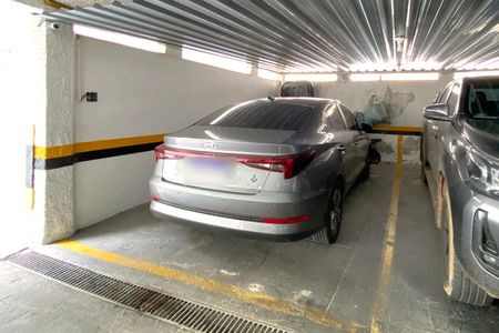 Apartamento à venda com 111m², 3 quartos e 2 vagas Apartamento à venda com 111m², 3 quartos e 2 vagasVagas