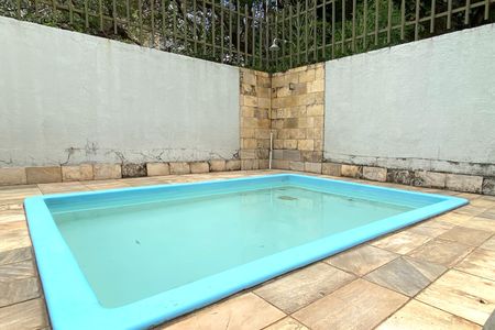 Apartamento à venda com 111m², 3 quartos e 2 vagas Apartamento à venda com 111m², 3 quartos e 2 vagasÁrea comum - Piscina