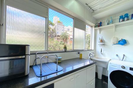 Apartamento à venda com 111m², 3 quartos e 2 vagas Apartamento à venda com 111m², 3 quartos e 2 vagasÁrea de Serviço