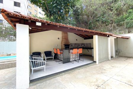 Apartamento à venda com 111m², 3 quartos e 2 vagas Apartamento à venda com 111m², 3 quartos e 2 vagasÁrea comum - Churrasqueira