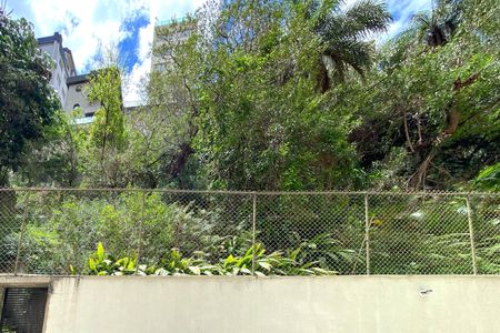 Apartamento à venda com 111m², 3 quartos e 2 vagas Apartamento à venda com 111m², 3 quartos e 2 vagasÁrea comum - Área verde