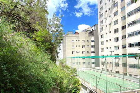 Apartamento à venda com 111m², 3 quartos e 2 vagas Apartamento à venda com 111m², 3 quartos e 2 vagasÁrea comum - Área verde