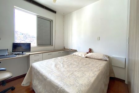 Apartamento à venda com 111m², 3 quartos e 2 vagas Apartamento à venda com 111m², 3 quartos e 2 vagasQuarto 2