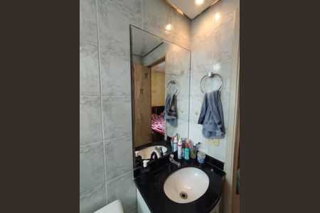 Apartamento à venda com 75m², 3 quartos e 2 vagas Apartamento à venda com 75m², 3 quartos e 2 vagasBanheiro da Suíte