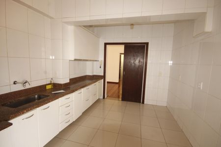 Apartamento à venda com 100m², 3 quartos e 2 vagasCozinha