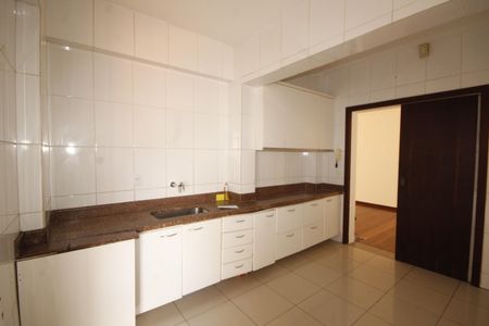 Cozinha de apartamento à venda com 3 quartos, 100m² em Vila Paris, Belo Horizonte