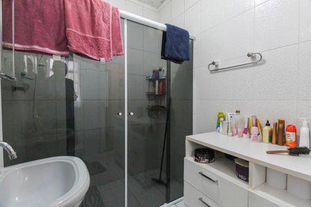 Casa à venda com 150m², 4 quartos e 2 vagas Casa à venda com 150m², 4 quartos e 2 vagasBanheiro da Suíte