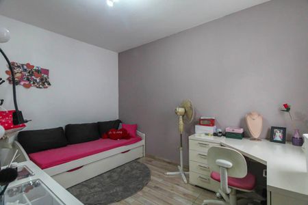 Casa à venda com 150m², 4 quartos e 2 vagas Casa à venda com 150m², 4 quartos e 2 vagasQuarto 1