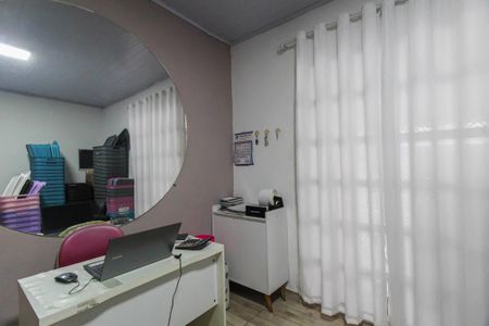 Casa à venda com 150m², 4 quartos e 2 vagas Casa à venda com 150m², 4 quartos e 2 vagasEscritório