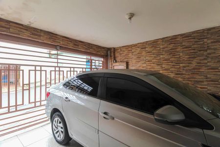 Casa à venda com 150m², 4 quartos e 2 vagas Casa à venda com 150m², 4 quartos e 2 vagasGaragem