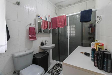 Casa à venda com 150m², 4 quartos e 2 vagas Casa à venda com 150m², 4 quartos e 2 vagasBanheiro da Suíte