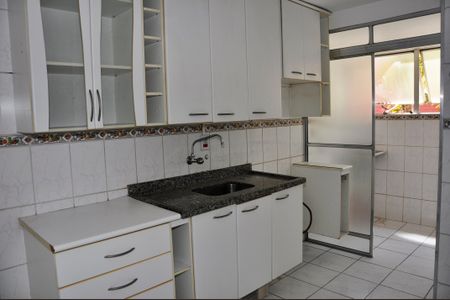 Apartamento para alugar com 60m², 2 quartos e 1 vagaDetalhe - Cozinha