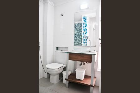 Apartamento para alugar com 60m², 2 quartos e 1 vagaDetalhe - Banheiro Social