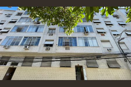 Apartamento à venda com 75m², 3 quartos e 1 vagaFachada