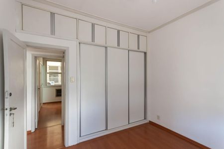 Apartamento à venda com 75m², 3 quartos e 1 vagaQuarto 2