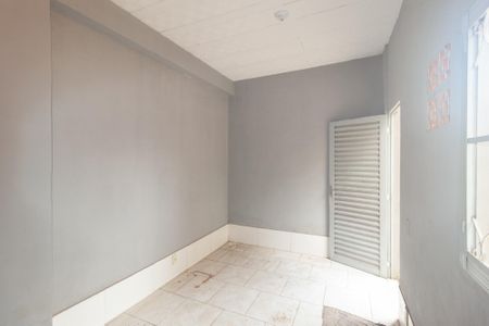 Sala/Quarto de casa de condomínio para alugar com 1 quarto, 35m² em Guaratiba, Rio de Janeiro