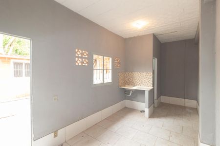 Sala/Quarto de casa de condomínio para alugar com 1 quarto, 35m² em Guaratiba, Rio de Janeiro