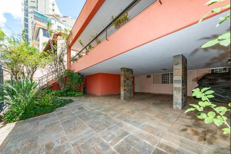 Casa à venda com 622m², 5 quartos e 5 vagasGaragem