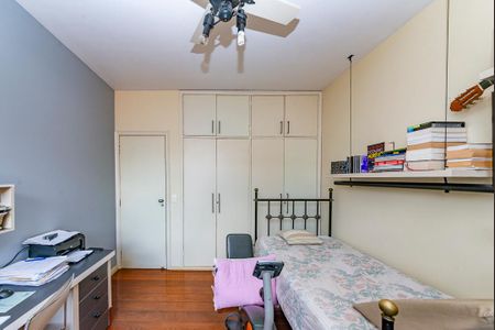 Casa à venda com 622m², 5 quartos e 5 vagasQuarto 5