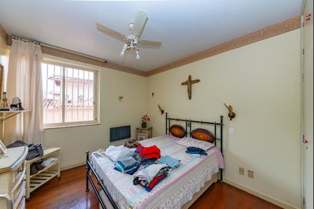 Casa à venda com 622m², 5 quartos e 5 vagasQuarto 4