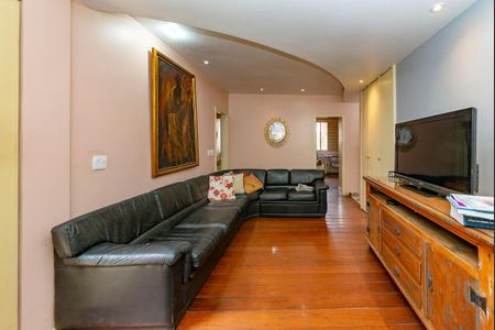 Casa à venda com 622m², 5 quartos e 5 vagasSala 3