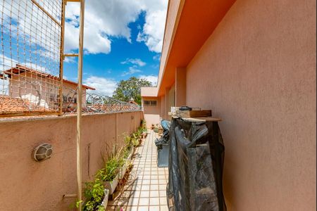 Casa à venda com 622m², 5 quartos e 5 vagasQuintal