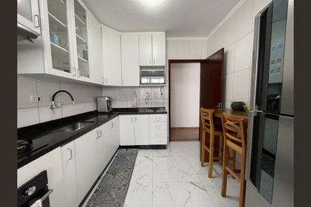 Apartamento à venda com 69m², 2 quartos e 1 vagaCozinha