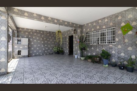 Casa à venda com 100m², 2 quartos e 3 vagasGaragem