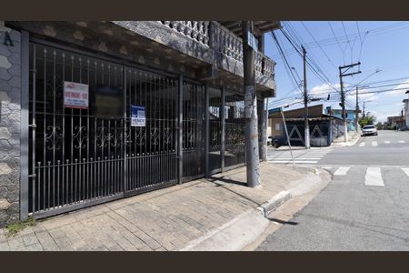 Casa à venda com 100m², 2 quartos e 3 vagasFachada e Plaquinha