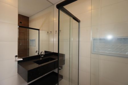 Casa à venda com 110m², 2 quartos e 2 vagasBanheiro da Suíte 2