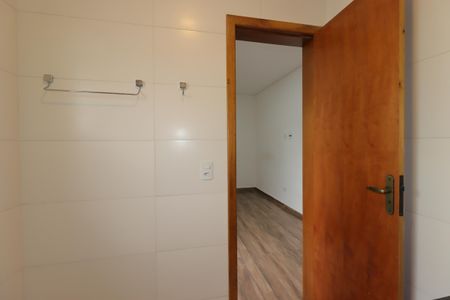 Casa à venda com 110m², 2 quartos e 2 vagasBanheiro da Suíte 2