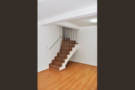 Sala de casa para alugar com 3 quartos, 133m² em Vila Cruz das Almas, São Paulo