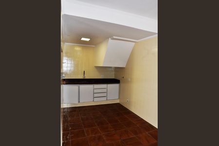 Casa à venda com 133m², 3 quartos e 3 vagas Casa à venda com 133m², 3 quartos e 3 vagasCozinha