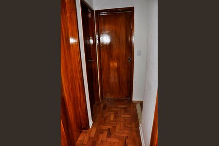 Casa à venda com 133m², 3 quartos e 3 vagas Casa à venda com 133m², 3 quartos e 3 vagasCorredor