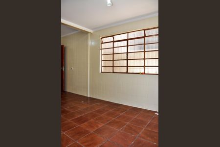 Casa à venda com 133m², 3 quartos e 3 vagas Casa à venda com 133m², 3 quartos e 3 vagasCopa