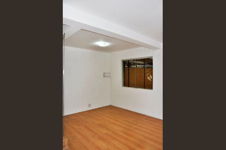 Sala de casa para alugar com 3 quartos, 133m² em Vila Cruz das Almas, São Paulo