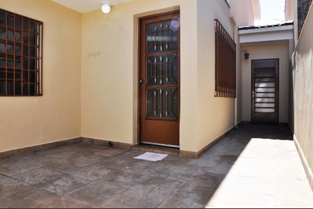 Casa à venda com 133m², 3 quartos e 3 vagas Casa à venda com 133m², 3 quartos e 3 vagasÁrea comum