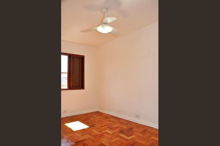 Casa à venda com 133m², 3 quartos e 3 vagas Casa à venda com 133m², 3 quartos e 3 vagasQuarto 1