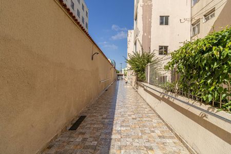 Apartamento à venda com 42m², 2 quartos e 1 vaga Apartamento à venda com 42m², 2 quartos e 1 vagaÁrea Comum