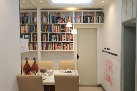 Apartamento à venda com 56m², 2 quartos e 1 vagaSala