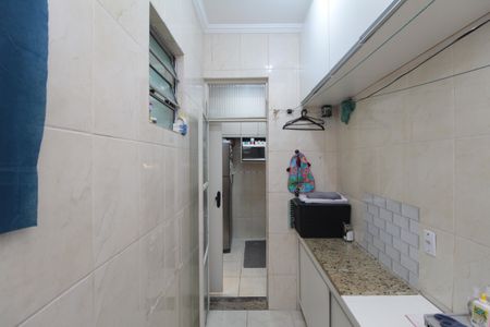 Apartamento à venda com 56m², 2 quartos e 1 vagaCozinha e Área de Serviço