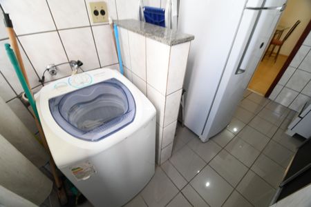 Apartamento para alugar com 60m², 3 quartos e 1 vagaÁrea de Serviço