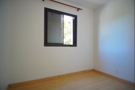 Quarto 1 de apartamento para alugar com 2 quartos, 50m² em Sarandi, Porto Alegre