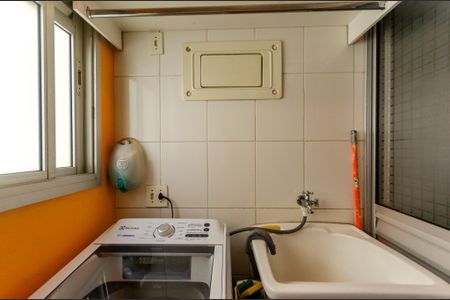 Apartamento à venda com 58m², 2 quartos e 1 vagaÁrea de Serviço