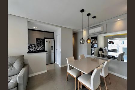 Apartamento para alugar com 74m², 2 quartos e 1 vaga