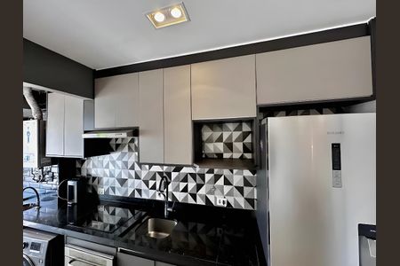 Apartamento para alugar com 74m², 2 quartos e 1 vaga