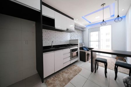 Sala/Cozinha de apartamento para alugar com 1 quarto, 29m² em Vila Penteado, São Paulo